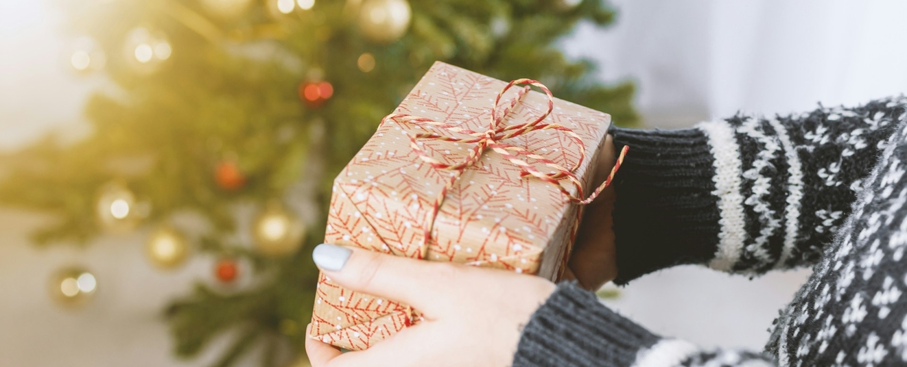 Co kupić babci na święta? Idealny przewodnik po prezentach świątecznych